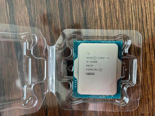 Intel Core i5-12400 Desktop Processor 18M Cache, up to 4.40 GHz0