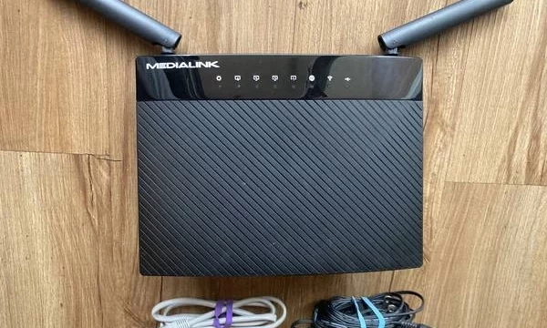 Medialink Gigabit AC1200 Wireless Router